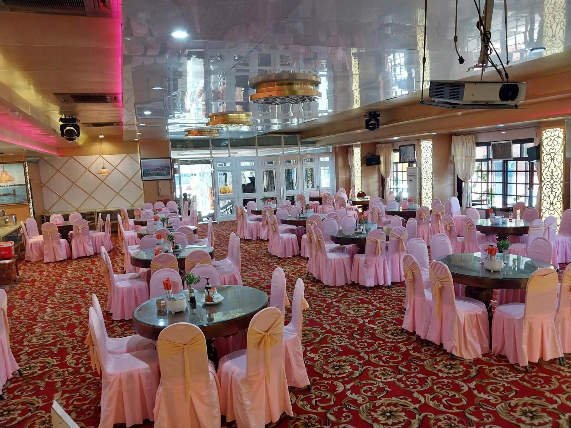 Nhat Quy Hotel Tây Ninh Екстериор снимка